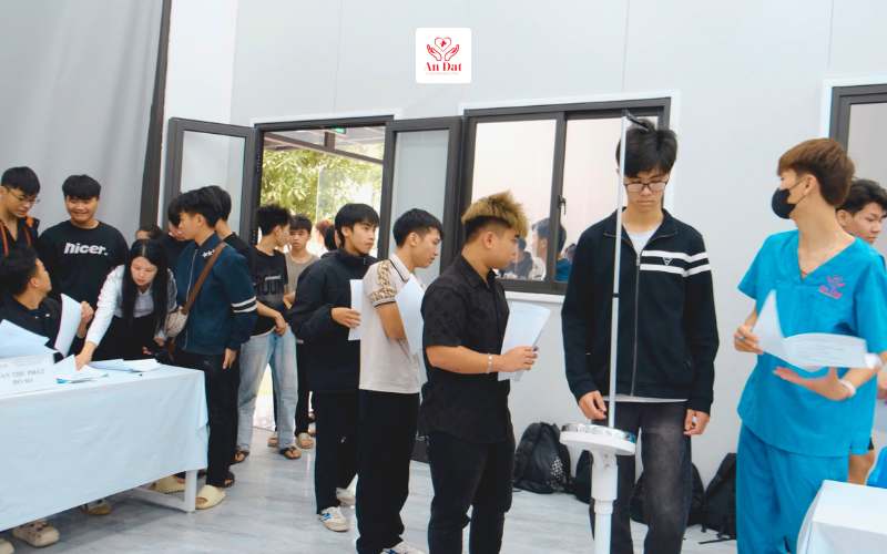 Khám sức khoẻ doanh nghiệp: đo chiều cao