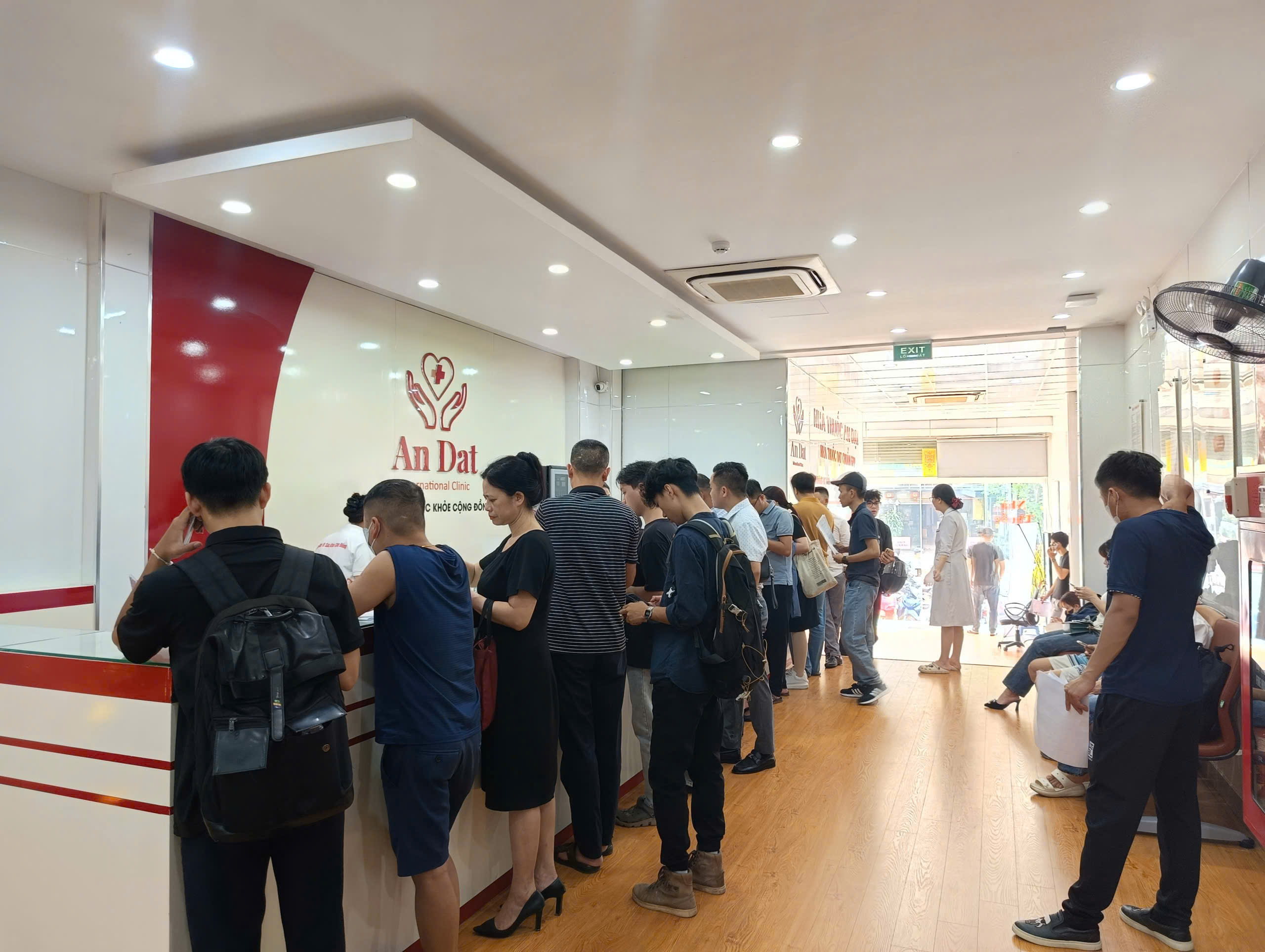 CÂU CHUYỆN CỦA CHÚNG TÔI