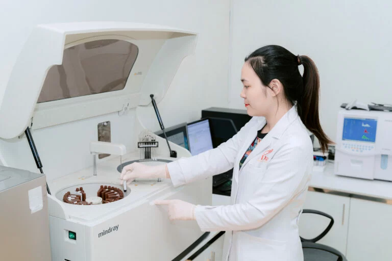 Hệ Thống Xét Nghiệm Tự Động